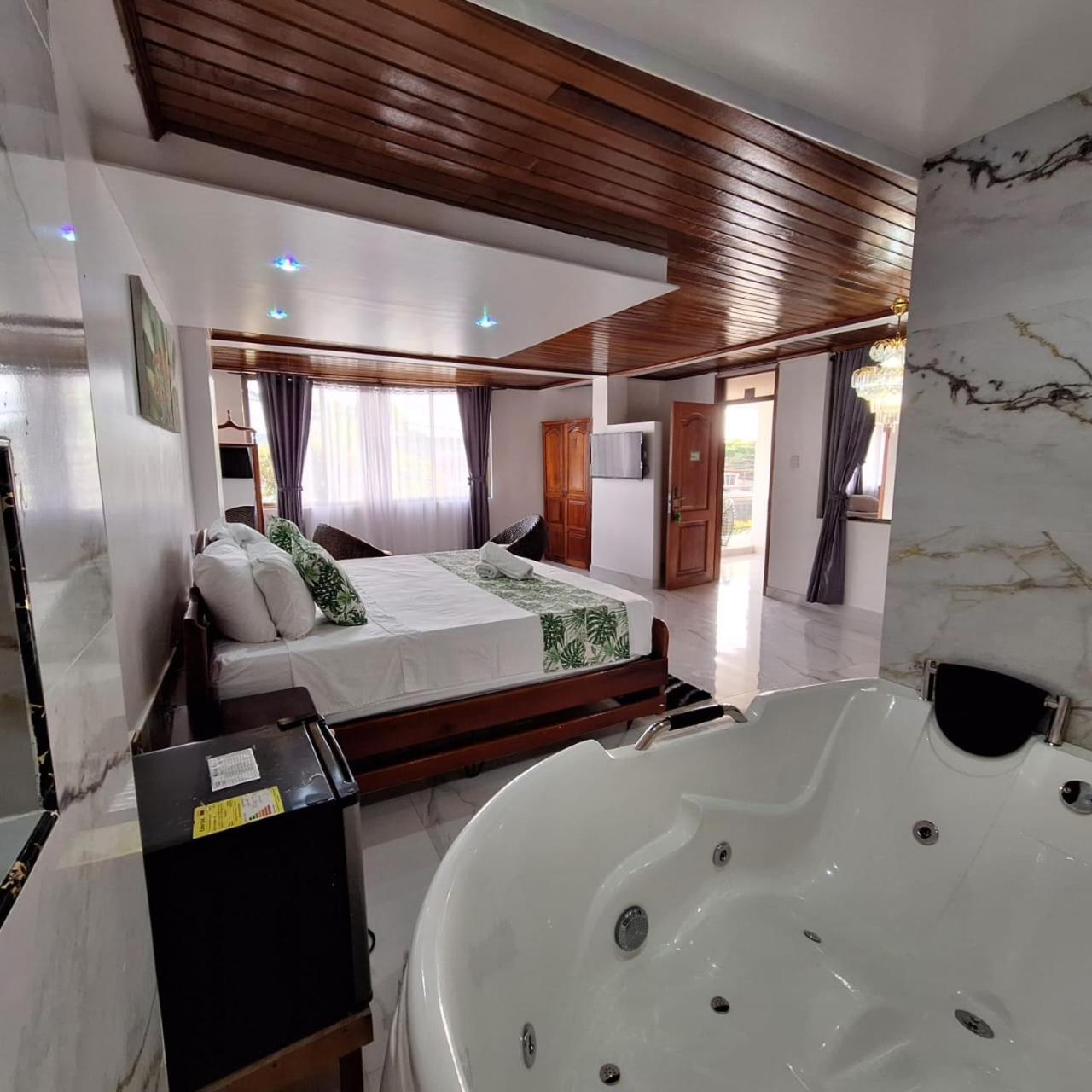 Hotel Yurupary Amazonas Leticia Extérieur photo